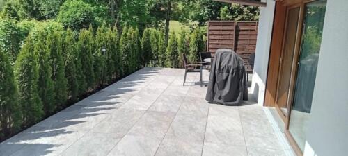Terrasse_Feinsteinzeug_Platten_2